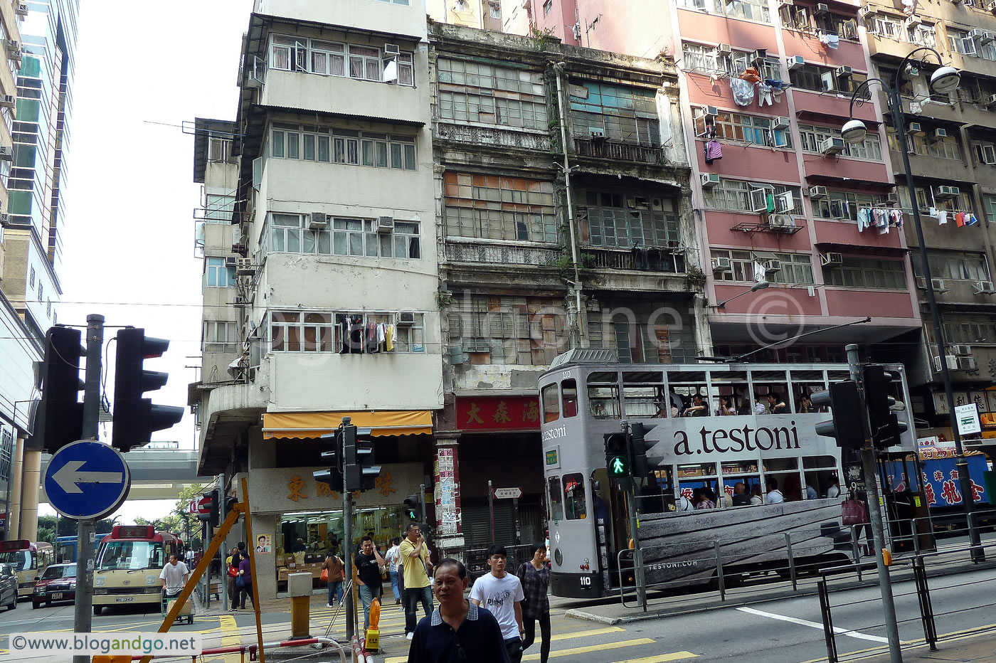 Des Voeux Rd W - Sutherland Street